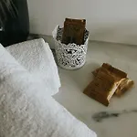 Bed & Breakfast Refugio Da Rainha Moledo (Lisbon)