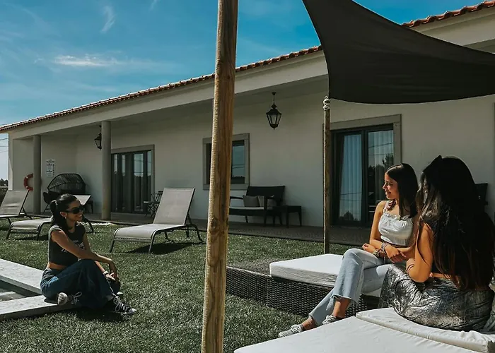 Bed & Breakfast Refugio Da Rainha Moledo (Lisbon)